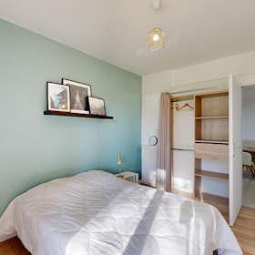 Отдельная комната сдается в аренду за 395 € в месяц в Pau, Rue du Pasteur Alphonse Cadier