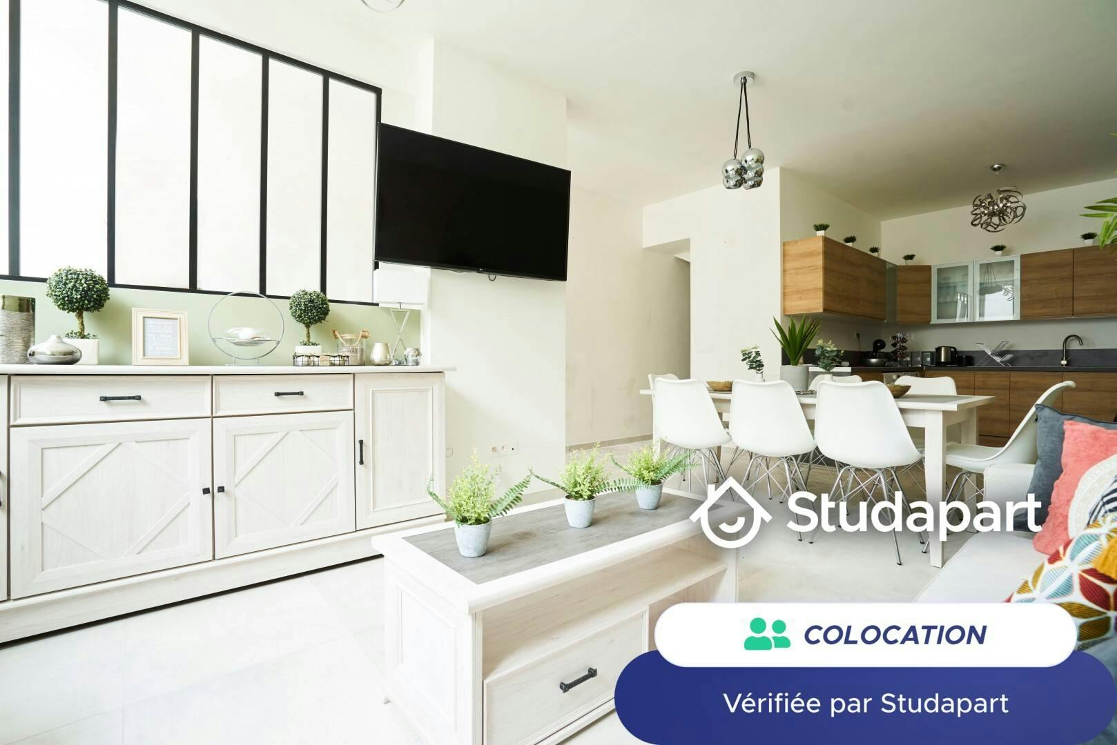 Private room for rent for €550 per month in Lille, Rue d'Isly