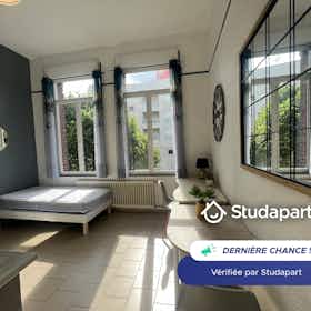 Apartamento para alugar por € 450 por mês em Valenciennes, Avenue du Sénateur Girard