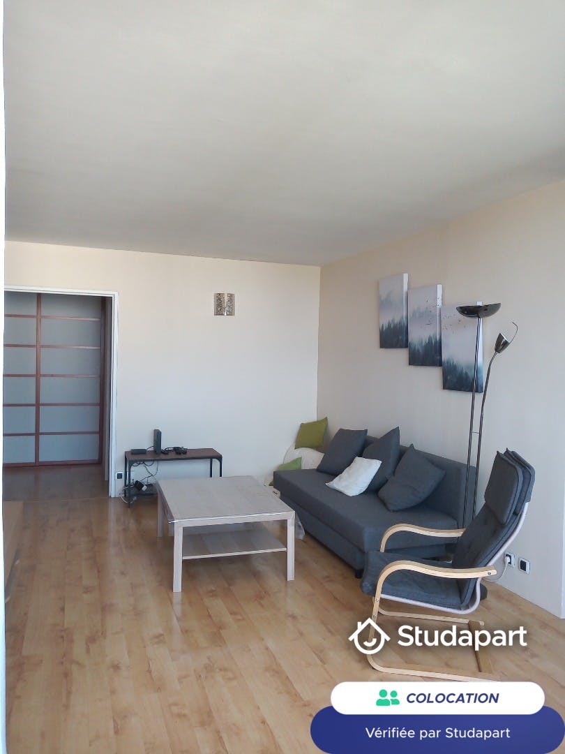 Private room for rent for €370 per month in Angers, Square des Caleides