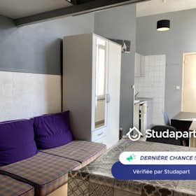 Apartamento para alugar por € 445 por mês em Valenciennes, Avenue du Sénateur Girard