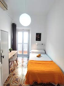 Privé kamer te huur voor € 300 per maand in Almería, Calle Trajano