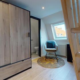 Private room for rent for €550 per month in Roubaix, Rue d'Isly