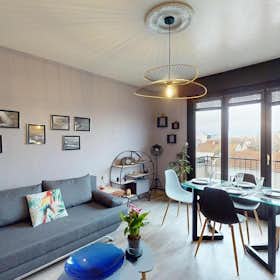 公寓 正在以 €950 的月租出租，其位于 Reims, Rue Maldan