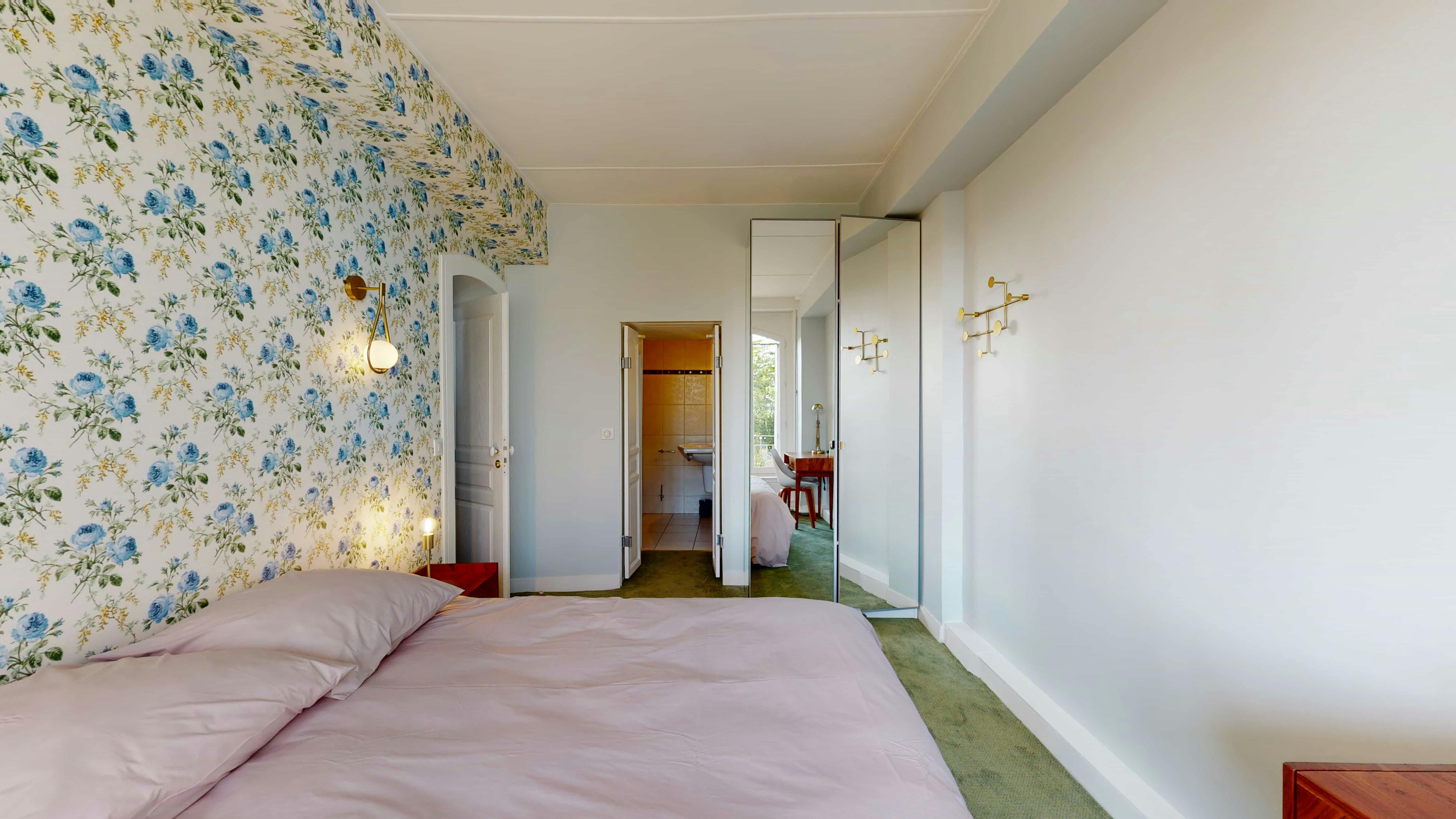 Private room for rent on Rue Lamarck, Paris - Vue 3