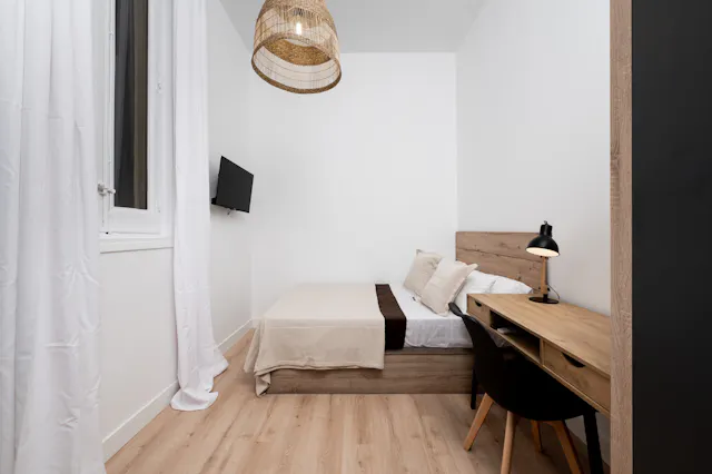 Private room in Calle de Valverde, Madrid (1488902) room image 2