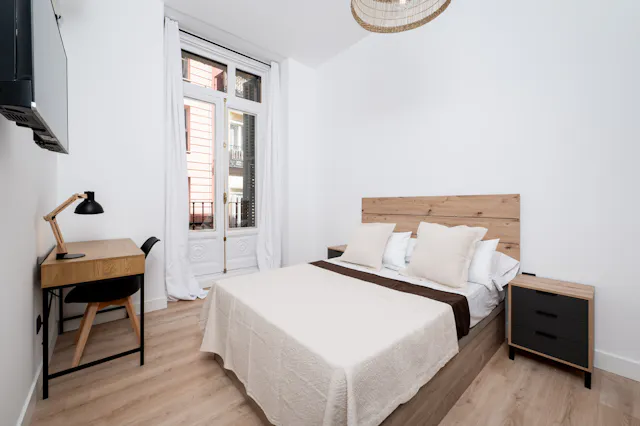 Private room in Calle de Valverde, Madrid (1488907) room image 2