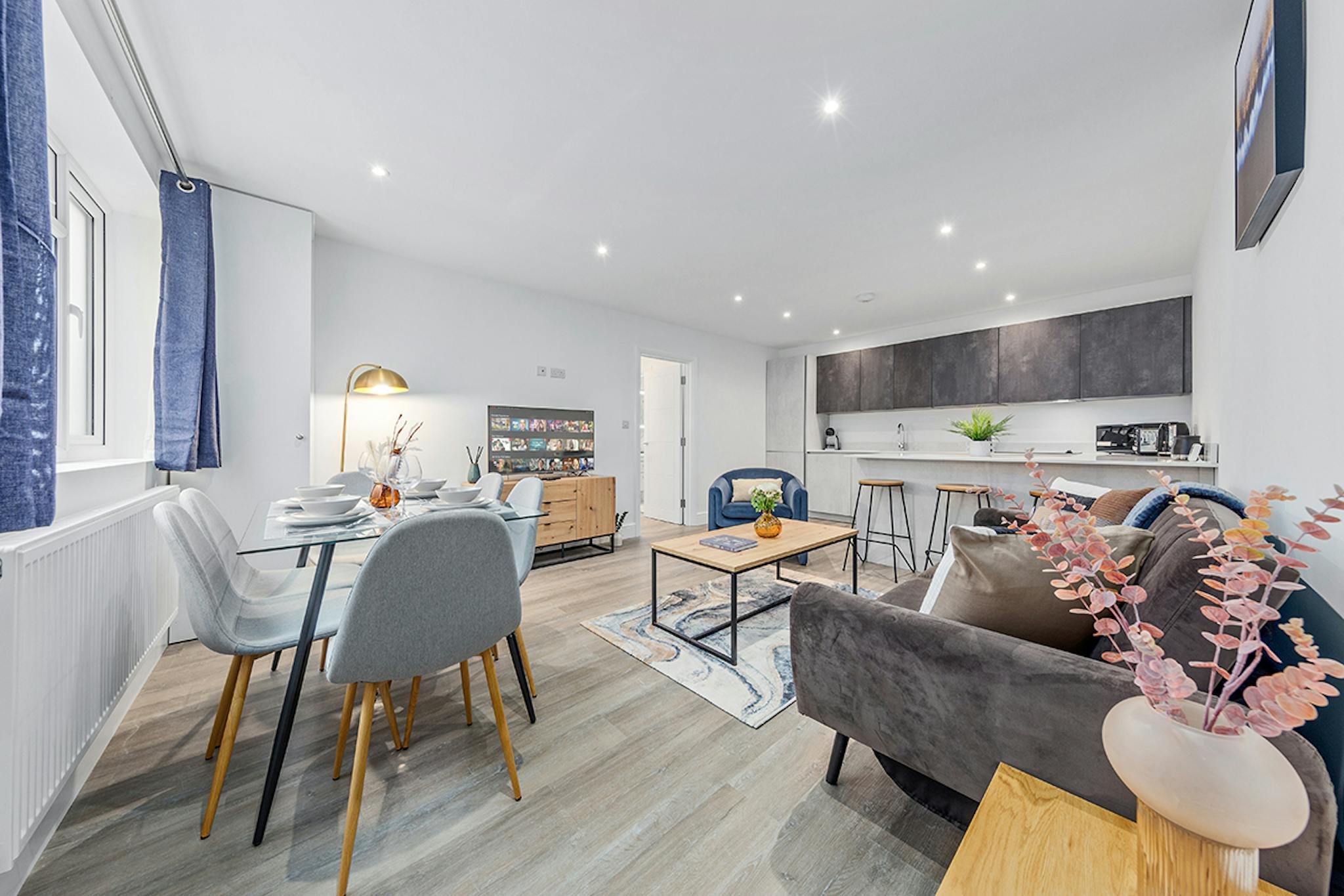 Station Road, London preview