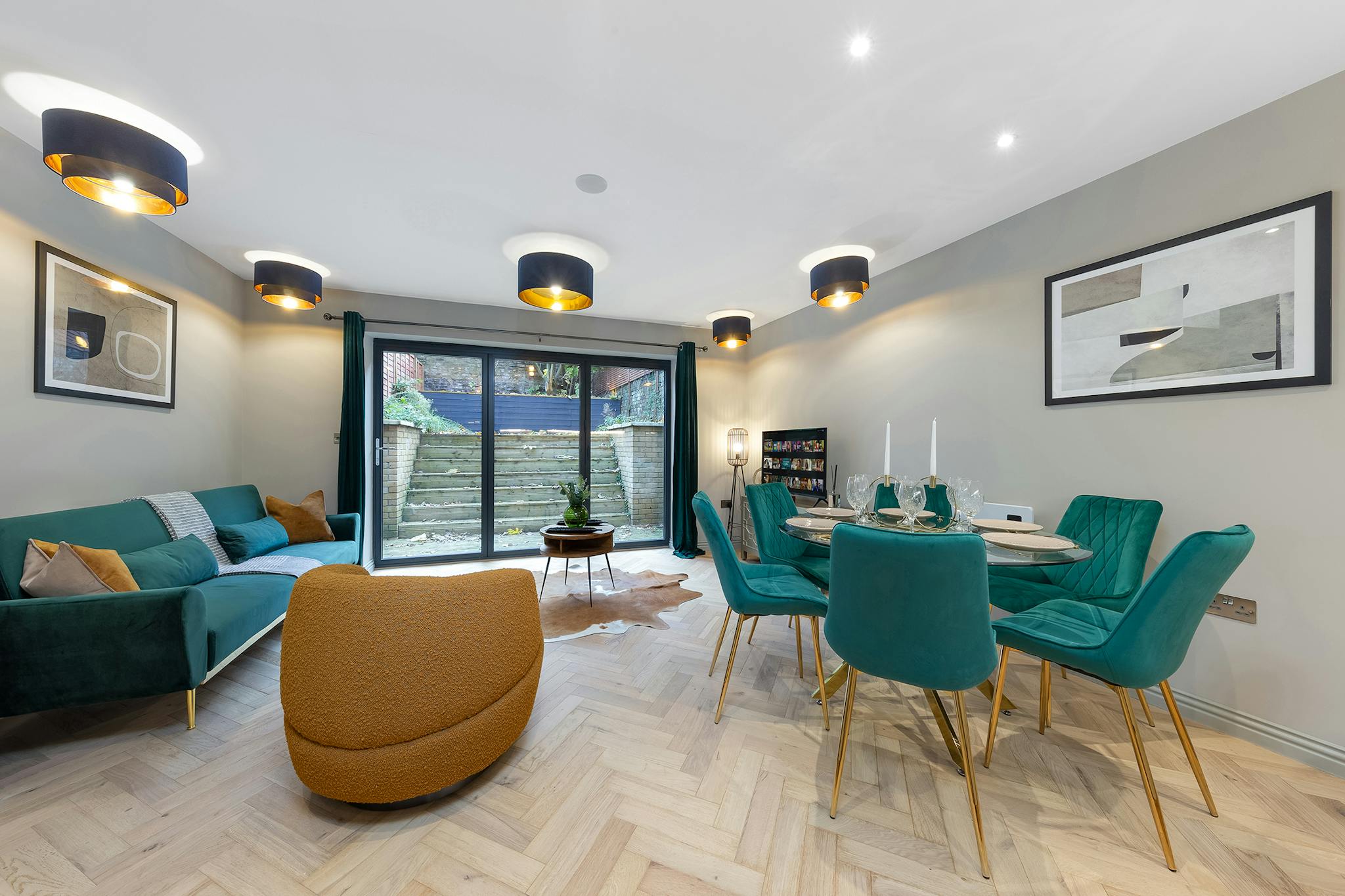 Boundary Road, London preview