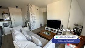 Apartamento para alugar por € 1.180 por mês em Vauréal, Rue Vagabonde