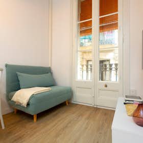 Apartment for rent for €995 per month in Barcelona, Carrer de Picalquers