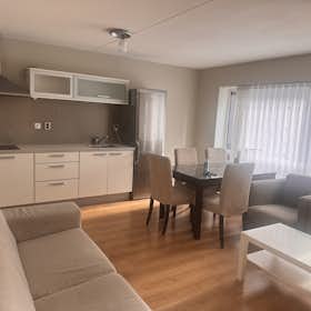 Apartment for rent for €1,400 per month in Rotterdam, Wijnbrugstraat