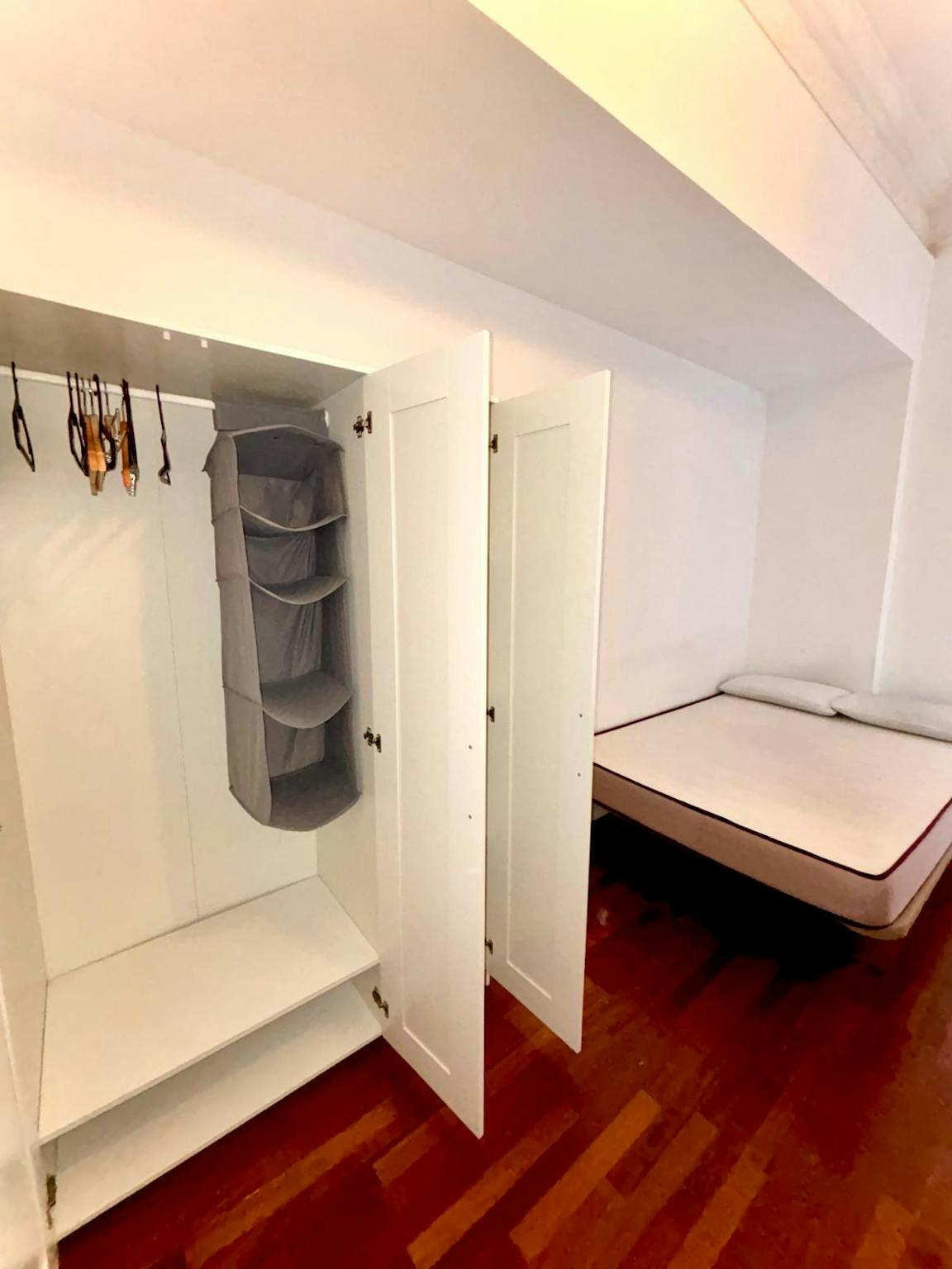 Carrer de Mallorca, Barcelona preview