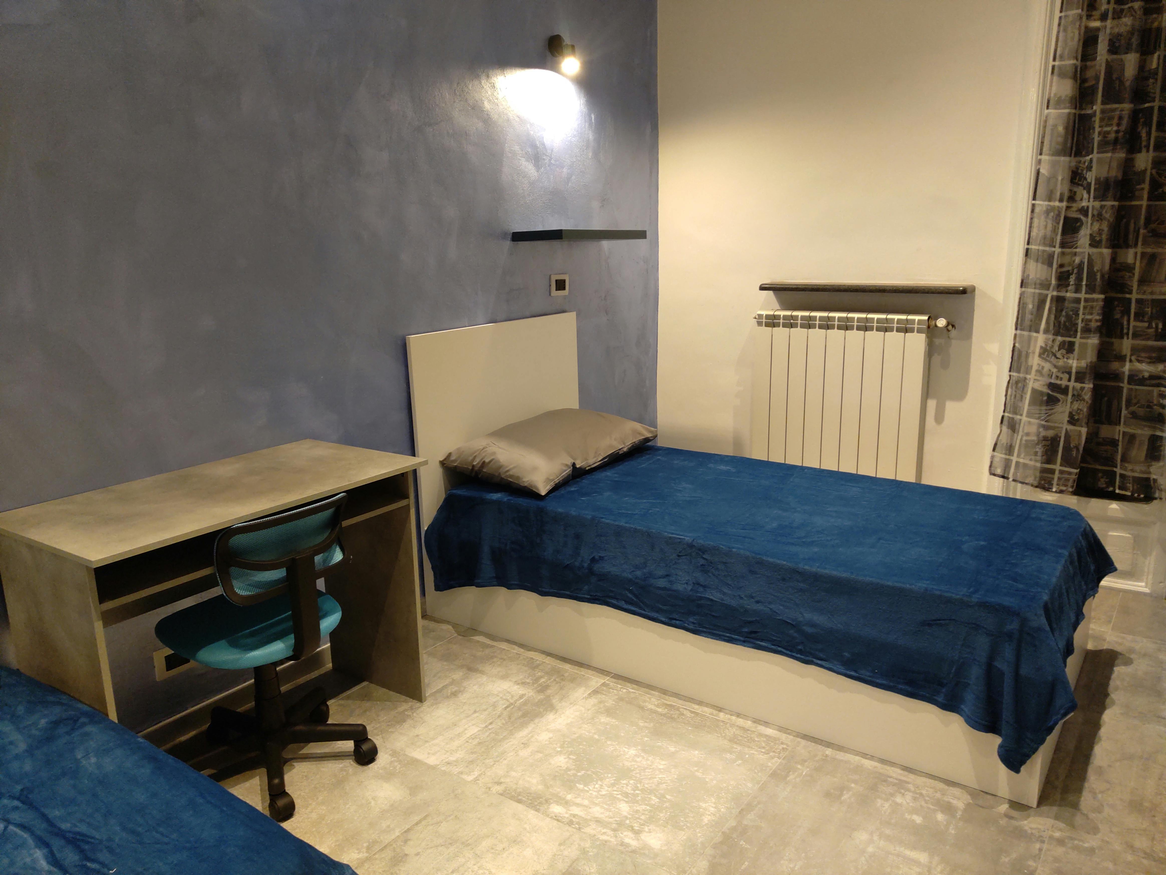 Double room Turin, 1 bed, 18m² — photo 10