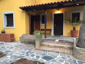 Haus zu mieten für 1.400 € pro Monat in Spata Loutsas, Konstantinou Emmanouil