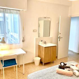 Private room for rent for €330 per month in Murcia, Calle Arq. Francisco y Jacobo Florentín