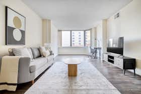 Apartamento para alugar por $3,591 por mês em Bethesda, Cordell Ave