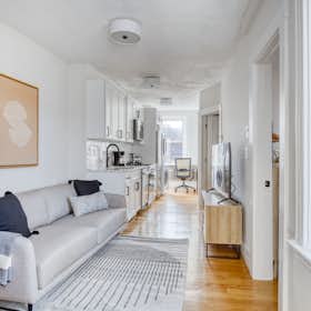公寓 正在以 $3,783 的月租出租，其位于 Boston, Salem St