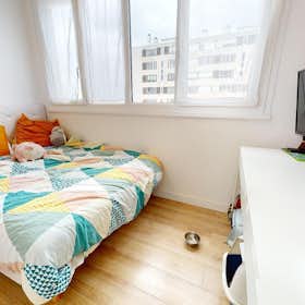 Отдельная комната сдается в аренду за 410 € в месяц в Orvault, Rue de la Patouillerie