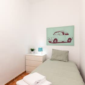 Private room for rent for €349 per month in Valencia, Carrer Martínez Cubells