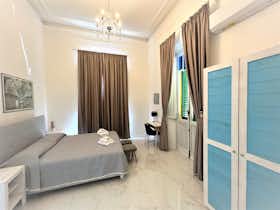 Private room for rent for €2,000 per month in Viareggio, Via Silvio Pellico