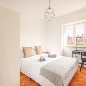 Private room for rent for €610 per month in Lisbon, Rua Barão de Sabrosa