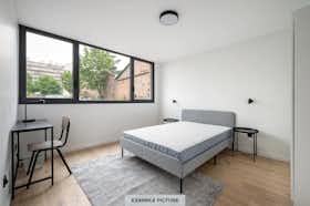 Pokój prywatny do wynajęcia za 850 € miesięcznie w mieście Clichy, Rue Fernand Pelloutier