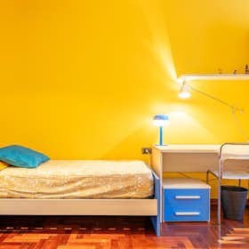 Общая комната сдается в аренду за 375 € в месяц в Milan, Via Sesto San Giovanni