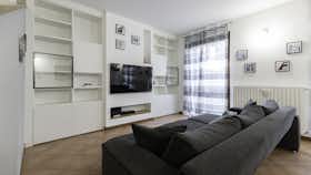 公寓 正在以 €2,790 的月租出租，其位于 Lesmo, Via Donatori del Sangue