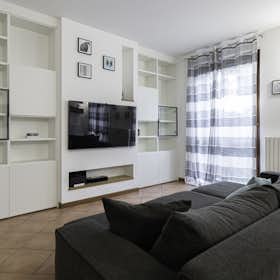 Apartamento para alugar por € 2.790 por mês em Lesmo, Via Donatori del Sangue