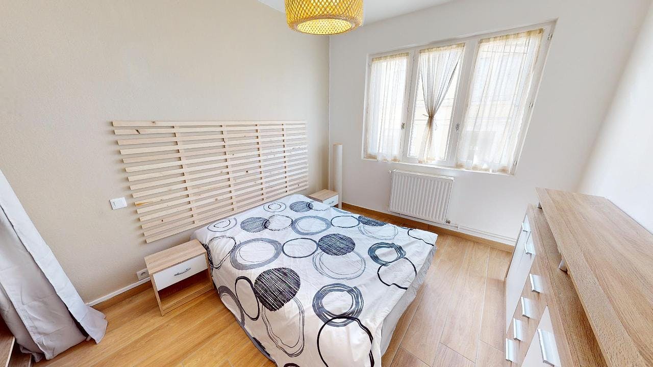 House for rent on Rue Jean Jaurès, Anneyron - Vista 6