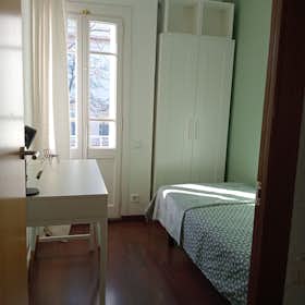 Habitación privada for rent for 500 € per month in Sabadell, Passeig de Béjar