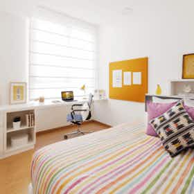 Mehrbettzimmer zu mieten für 1.080 € pro Monat in Pamplona, Avenida de Galicia