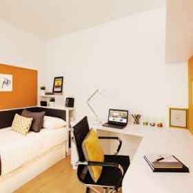 Mehrbettzimmer zu mieten für 835 € pro Monat in Pamplona, Avenida de Galicia
