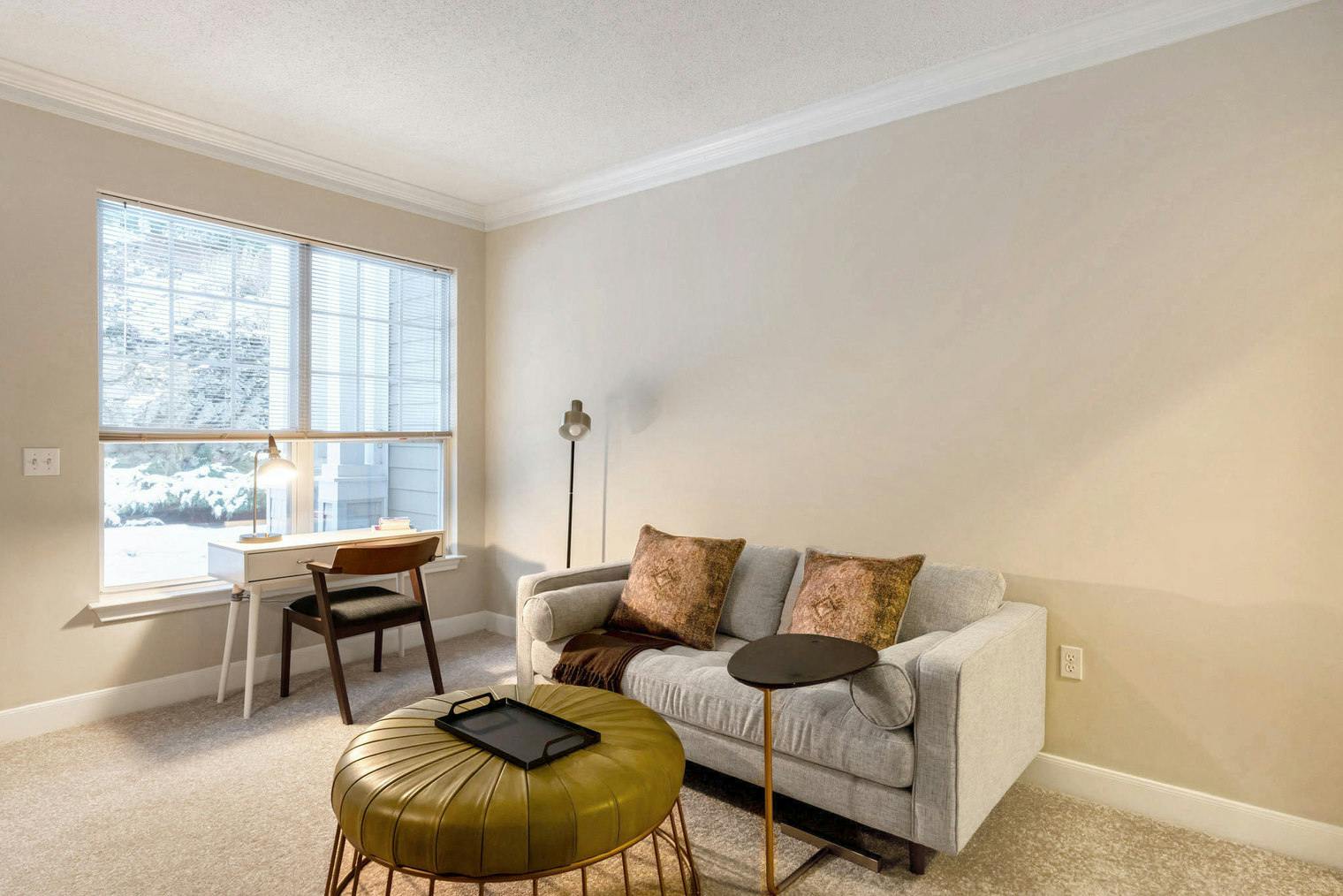 Apartament de închiriat pentru $4,136 pe lună în Waltham, Kodiak Way