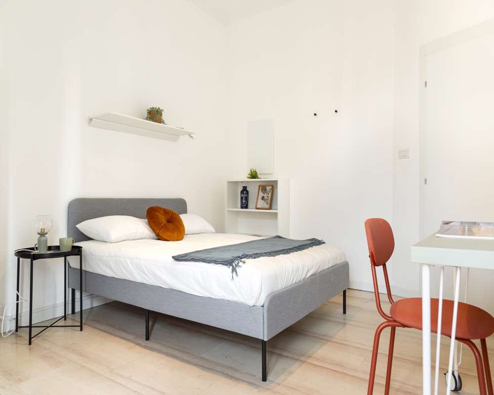 Private room for rent for €780 per month in Milan, Via Lorenteggio