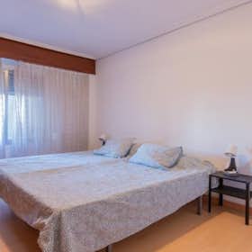Habitación privada for rent for 325 € per month in La Pobla de Vallbona, Carrer 13