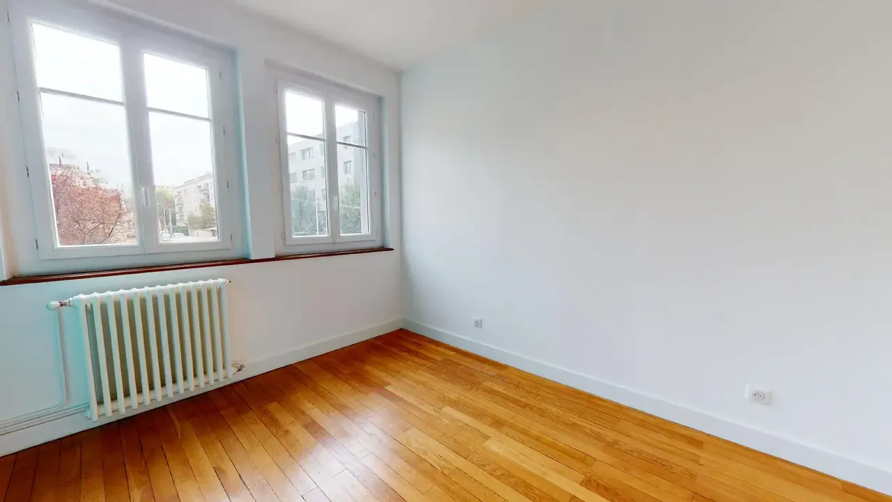 4-Bedroom Apartment in Rue Saint-Mathieu, Lyon 2