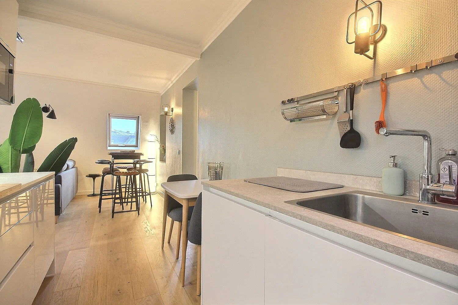 1-Bedroom Apartment in Rue de la Bienfaisance, Paris (1490141) ROOM 2
