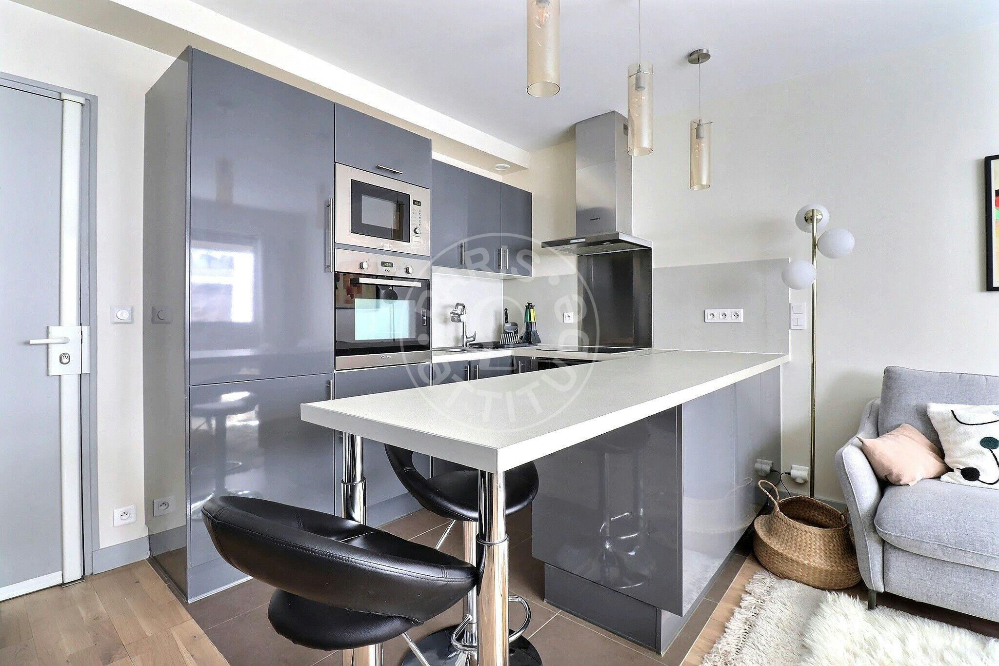 16 Mathurin Régnier Street, Paris - in Paris