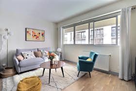 Apartment for rent for €1,783 per month in Paris, Rue Mathurin Régnier