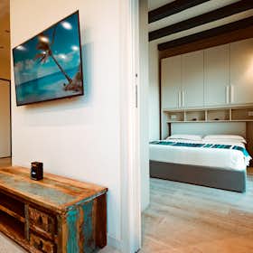 Apartament de închiriat pentru 1.400 EUR pe lună în Alassio, Via Privata Cazulini