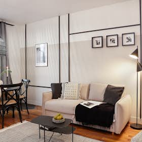 Apartment for rent for €4,127 per month in Paris, Rue de Mouzaïa