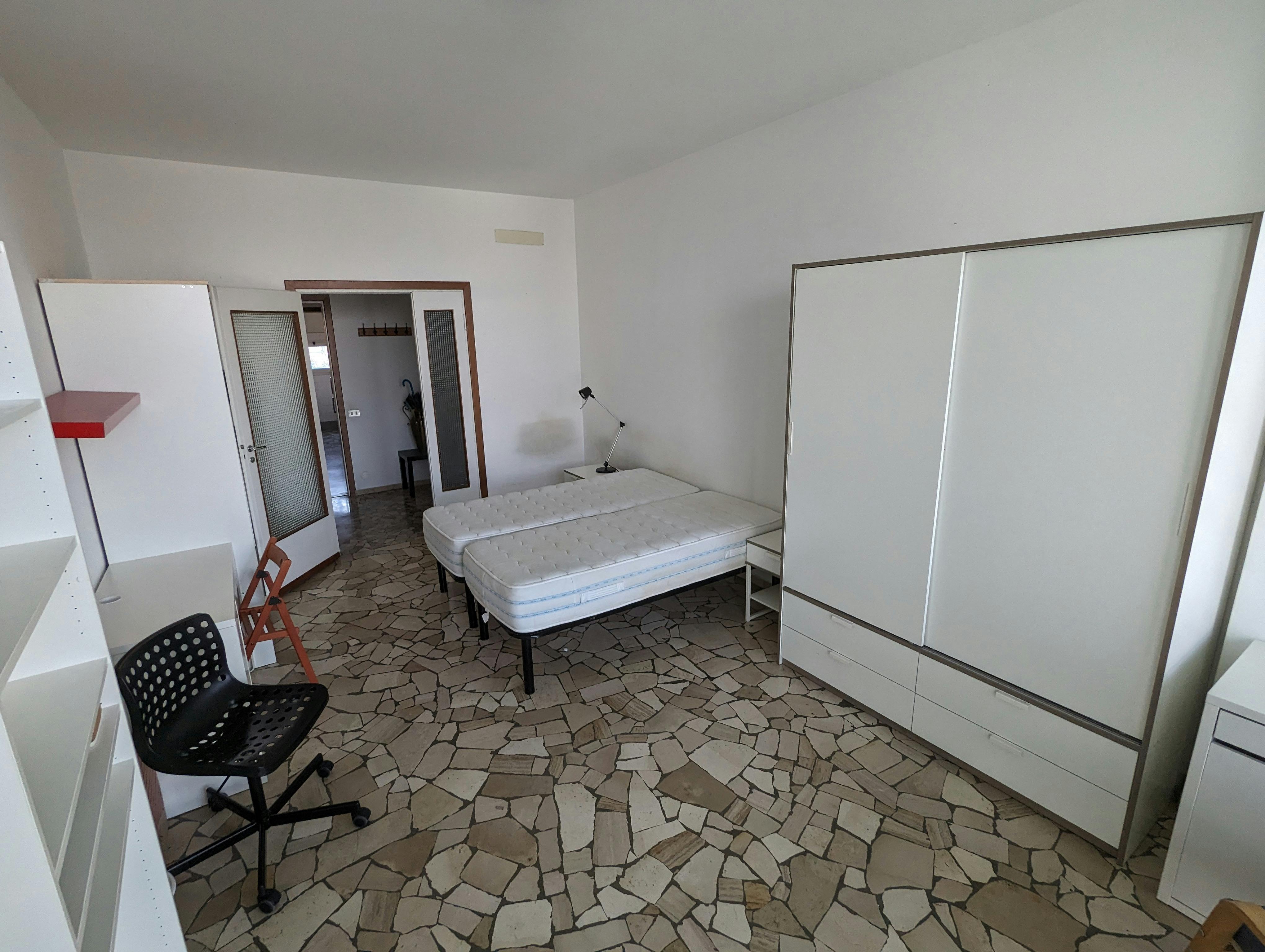 Double room Milan, 1 bed, 25m² — photo 2