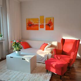 Apartment for rent for €2,600 per month in Frankfurt am Main, Freiherr-vom-Stein-Straße
