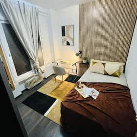 Отдельная комната сдается в аренду за 390 € в месяц в Pamplona, Calle de Íñigo Arista