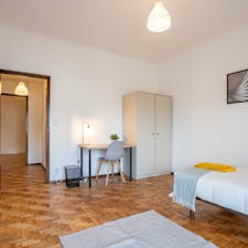 Private room for rent for €450 per month in Porto, Rua de Francisco Sanches
