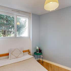 私人房间 正在以 €425 的月租出租，其位于 Brest, Rue Auguste Kervern
