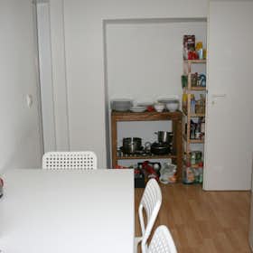 Private room for rent for €715 per month in Berlin, Pintschstraße