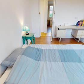 WG-Zimmer for rent for 458 € per month in Chambéry, Rue Charles et Patrice Buet